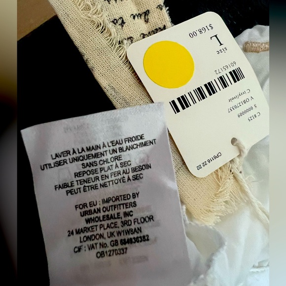 FREE THE PEOPLE White & Brown Lace Knit Short Sz L - Picture 6 of 7